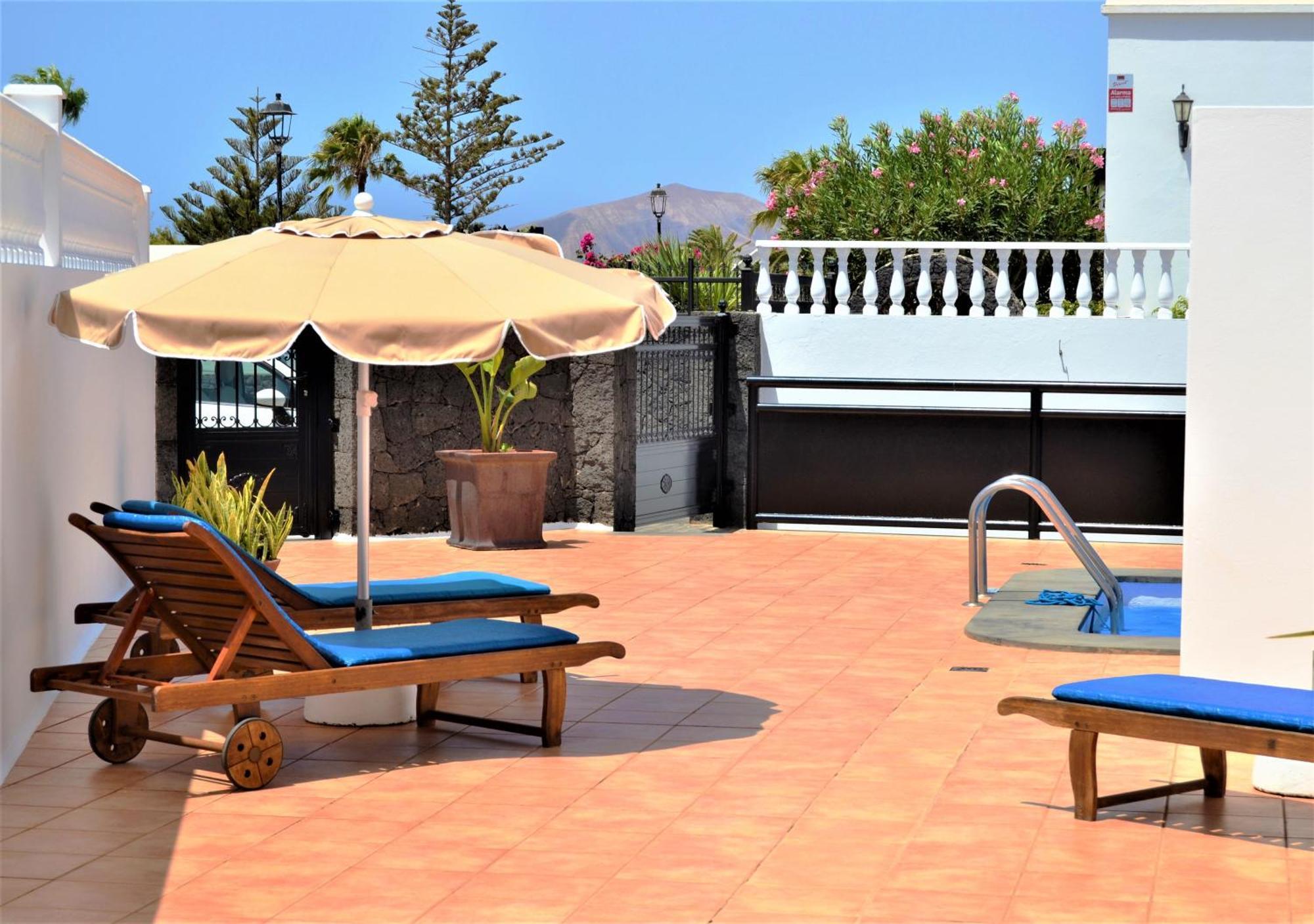 Grand Villa Famara Puerto Del Carmen Puerto del Carmen  Exterior foto